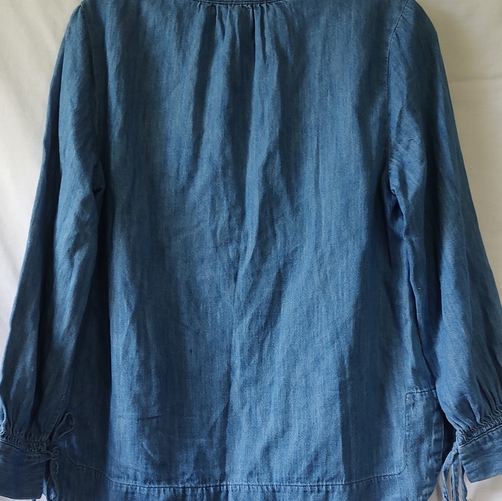 Blue Denim Women's Top Old Navy Size XS - Picture 4 of 4
